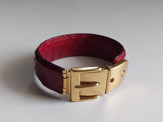 Image of Vintage Gucci reptile leather gold buckle cuff bracelet bangle