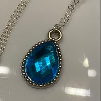 Image 7 of Teardrop Chain Necklace