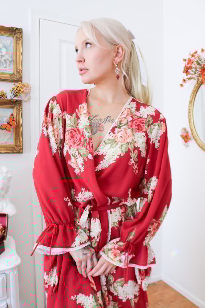 Image of Oscar De La Renta Pink Label Romantic Rose Robe (Large)