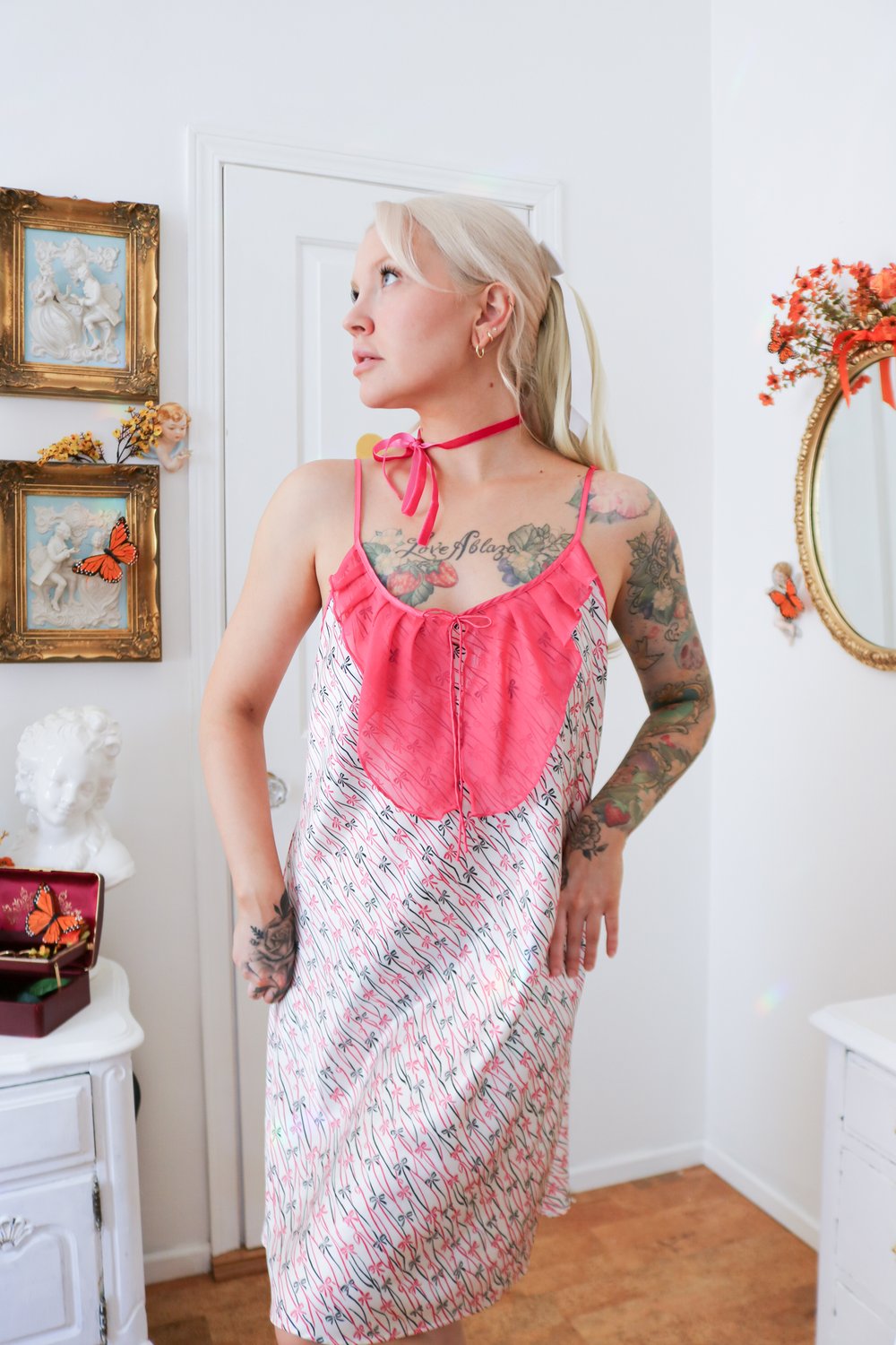 Y2K Charteuse Pink and Black Bow Print Nightgown (Large)