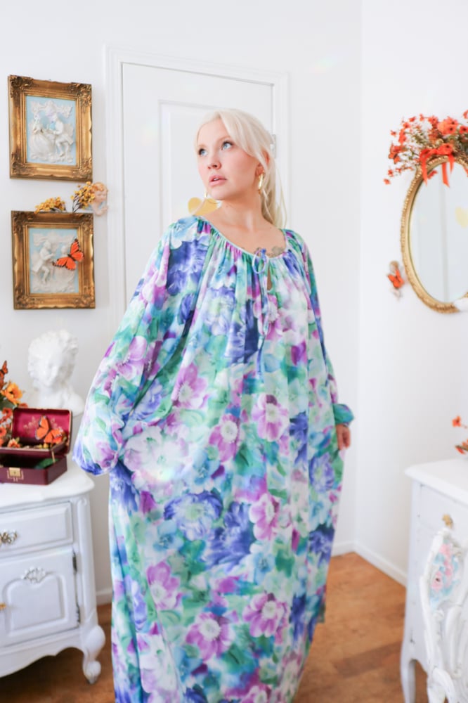 Image of STUNNING Velrose Garden Princess Floral Nightgown (2X)