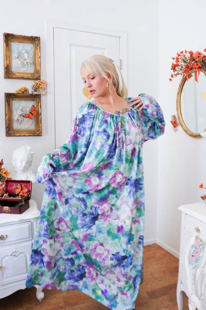Image of STUNNING Velrose Garden Princess Floral Nightgown (2X)