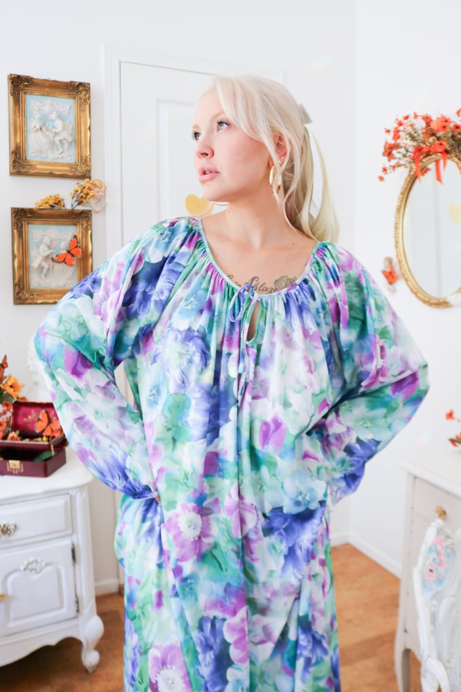 Image of STUNNING Velrose Garden Princess Floral Nightgown (2X)