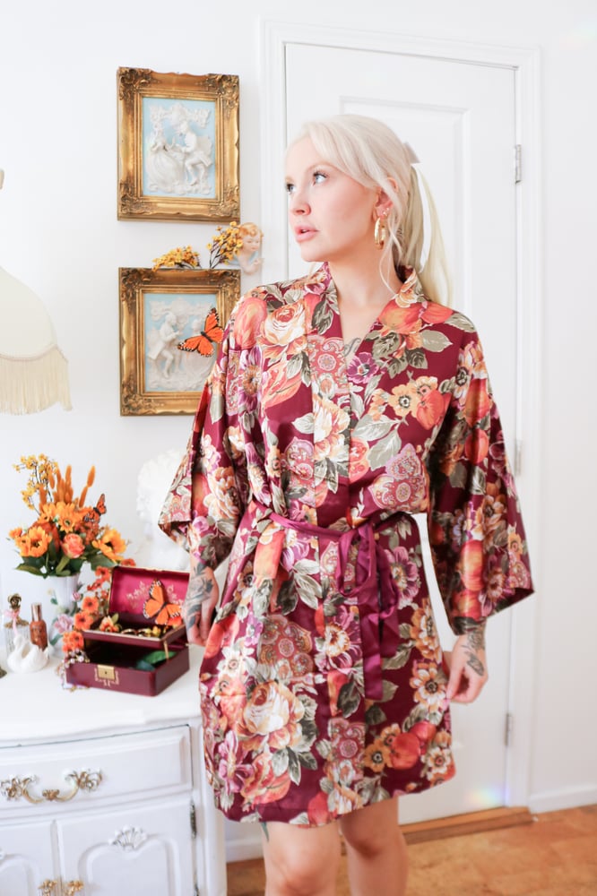 Image of NWT Vintage California Dynasty Maroon Floral Robe (Medium)