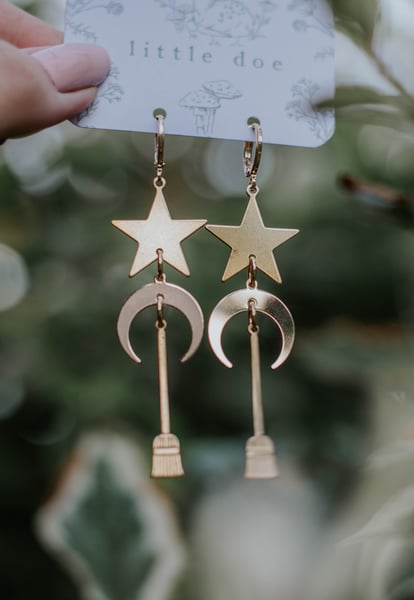 Image of Witchy-Woo Earrings