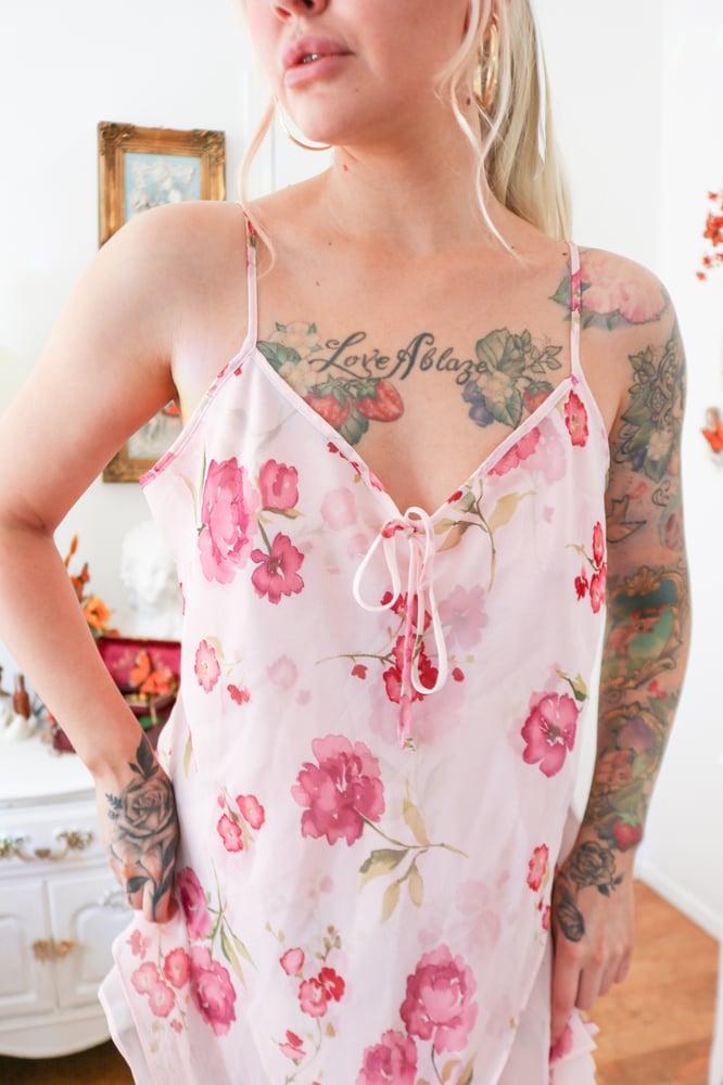 Image of NWTs Gilligan O'Malley Pastel Princess Floral Nightgown (Large)