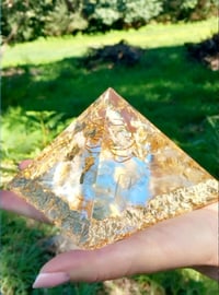 Image 1 of 💥 Géométrie Sacrée: Pyramide énergétique Unique au Nbre D'OR CRISTAL de Vogel 