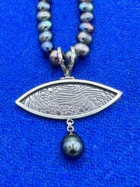 Image 4 of Textured pendant with peacock freshwater necklace 