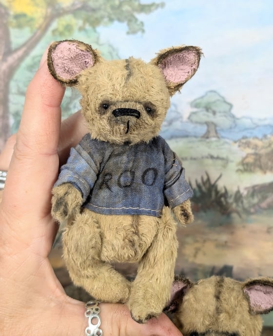 Image of "ROO" - a Teenie-Weenie 4" classic style baby Kanga-ROO by whendis bears.