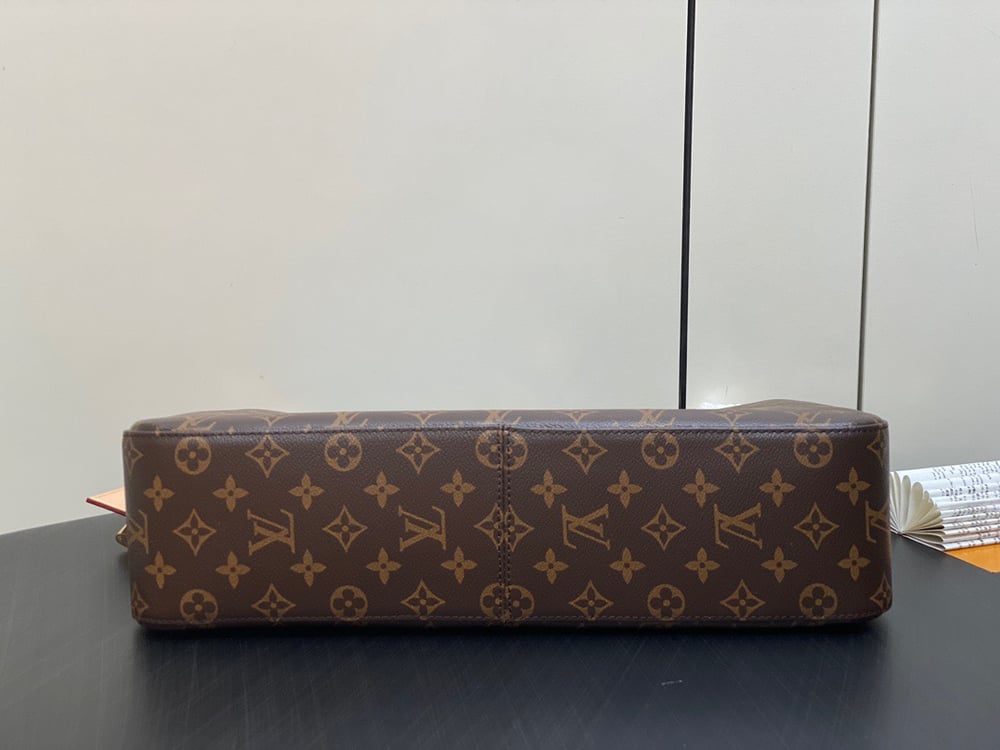 LV Slouchy Bag