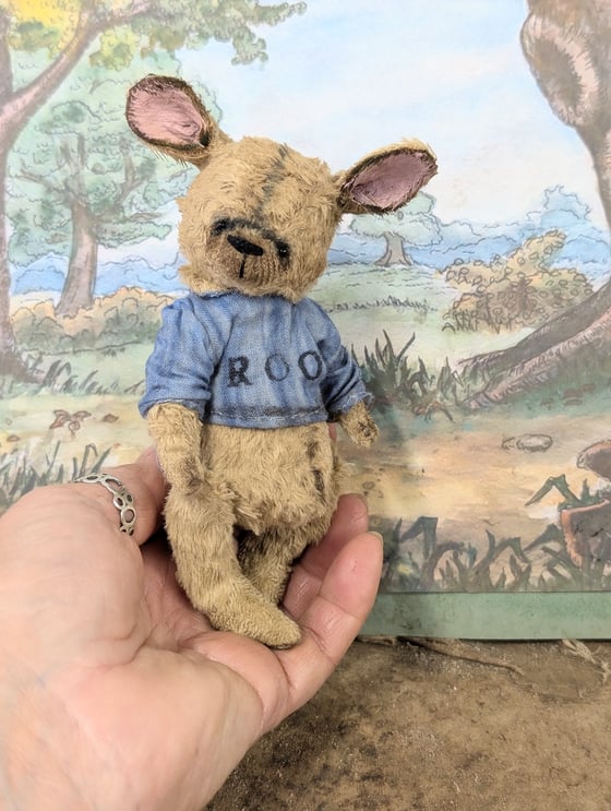 Image of "ROO" - a Larger 5.5"  classic style baby Kanga-ROO by whendis bears.