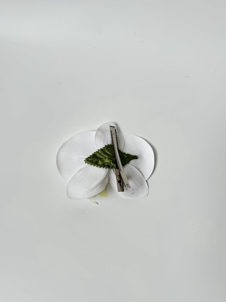 Image of white orchid hair clip