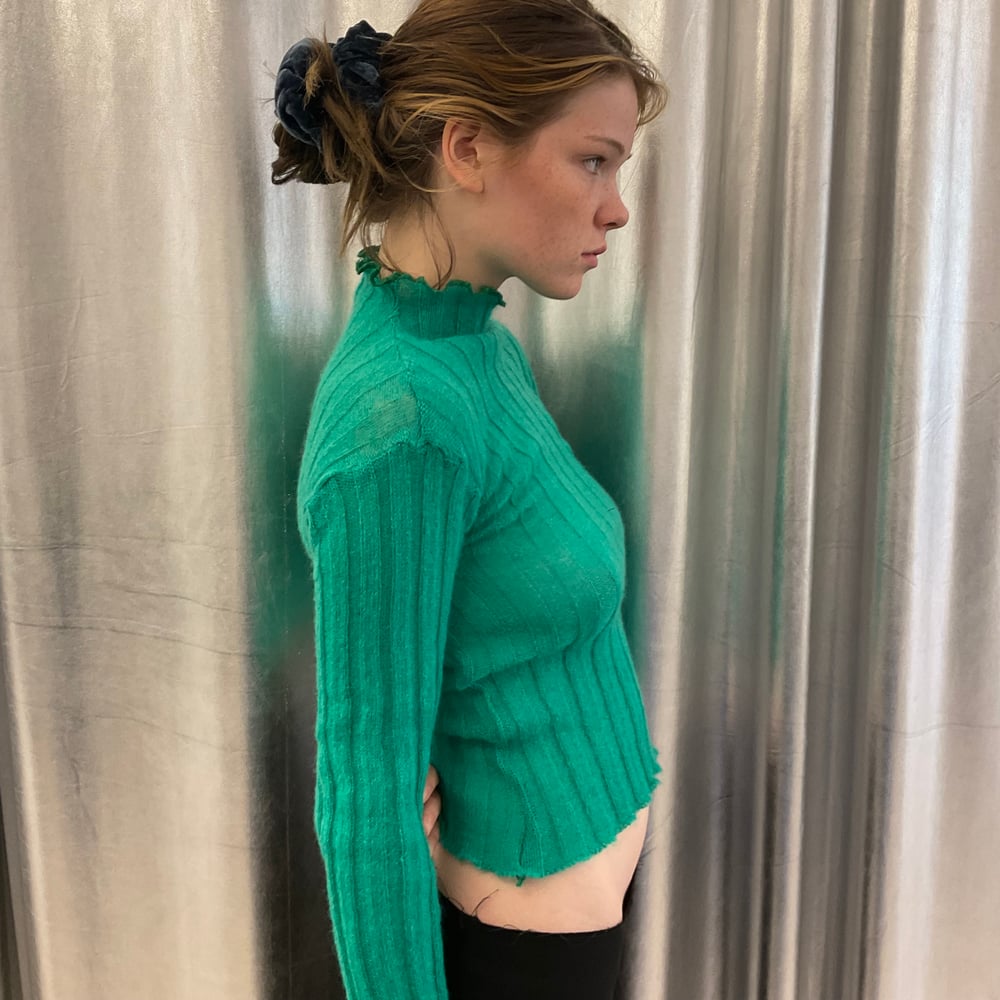 Long sleeve sweater with ribb knit green mohair 