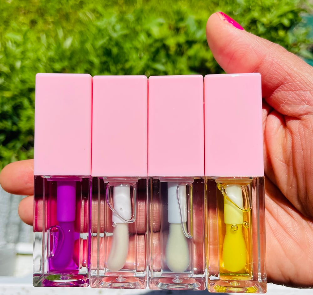 Image of Fruit Flavored Lip Oils 🍓