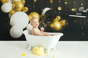Image of Black and Gold Cakesmash