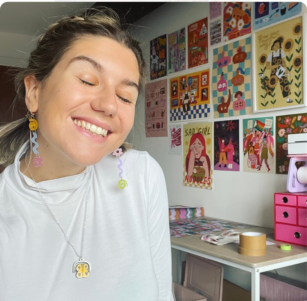 Image of Liz Harry X Ellastrated Metamorphosis Fidget Spinner Necklace