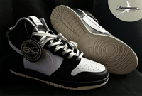 Image 1 of EXPRESSION O6 EVOLUTION ® X NIKE CUSTOM DUNKS