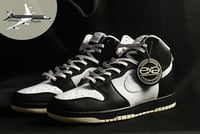 Image 3 of EXPRESSION O6 EVOLUTION ® X NIKE CUSTOM DUNKS
