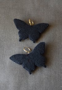 Image 4 of "Le Machaon" - Earrings