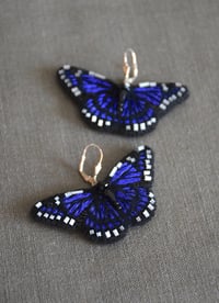 Image 1 of "Le Monarque" - Earrings (blue)