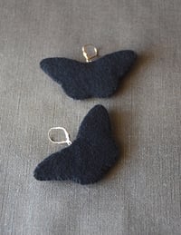Image 3 of "Le Monarque" - Earrings (blue)