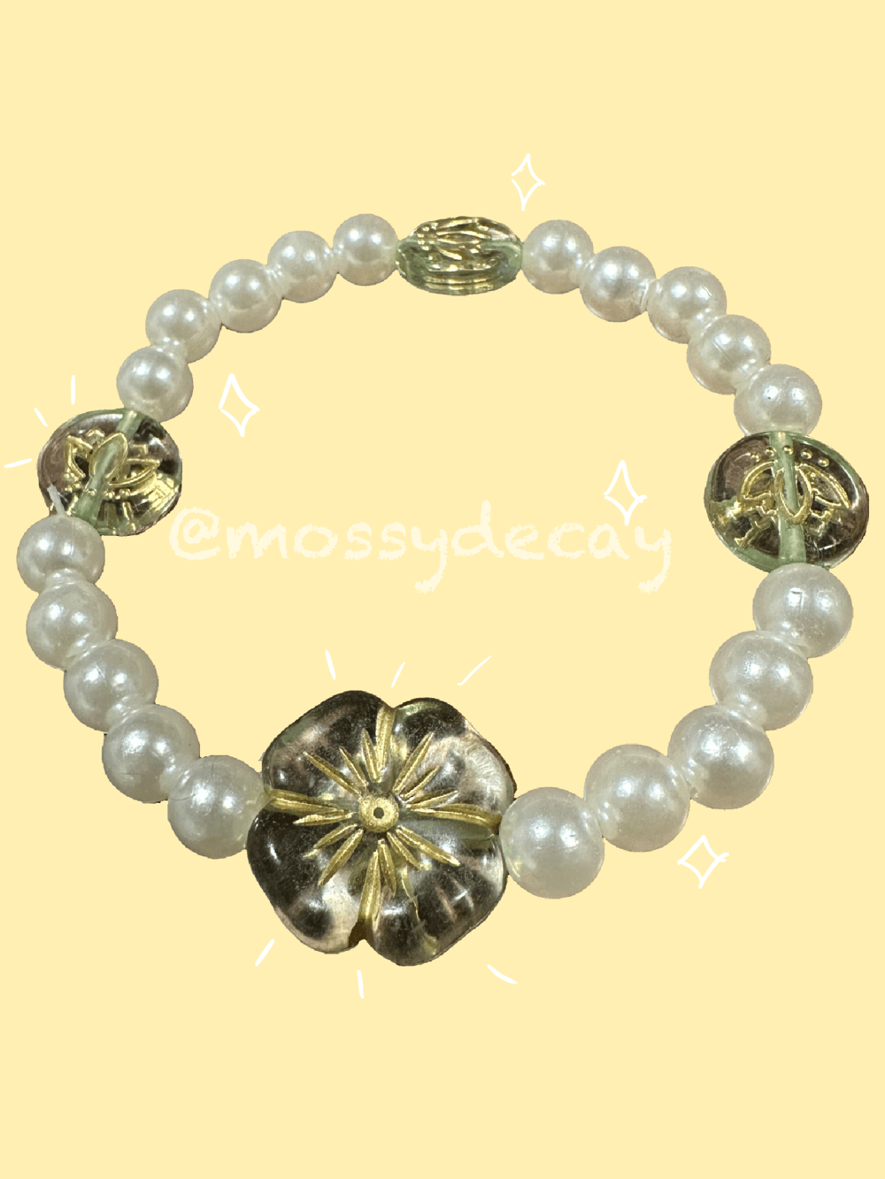 Image of "Emerald Blossom" Faux Pearl Bracelet