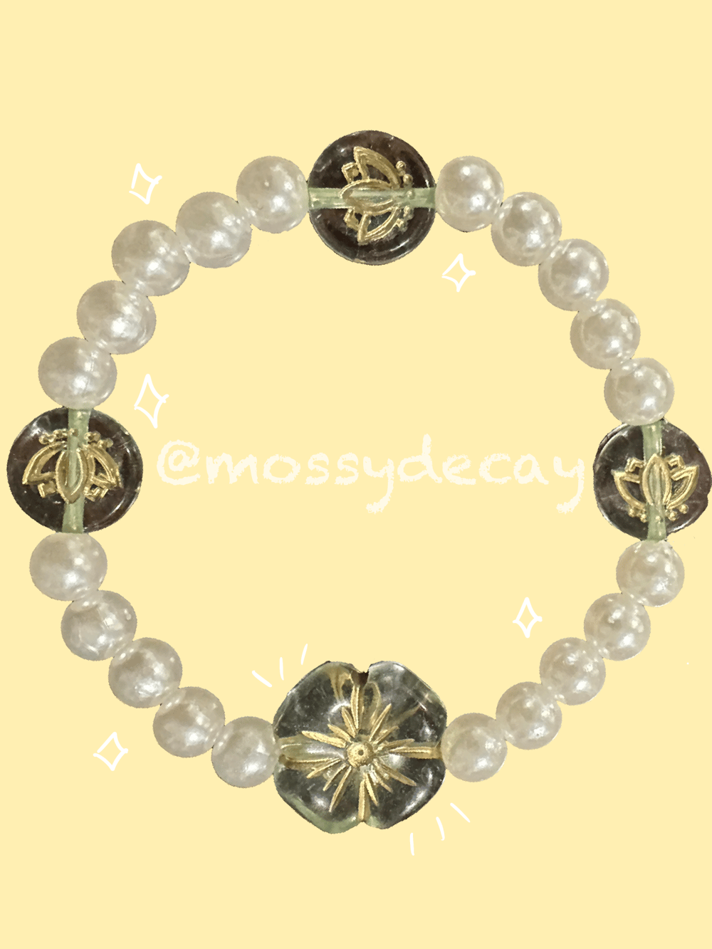 Image of "Emerald Blossom" Faux Pearl Bracelet