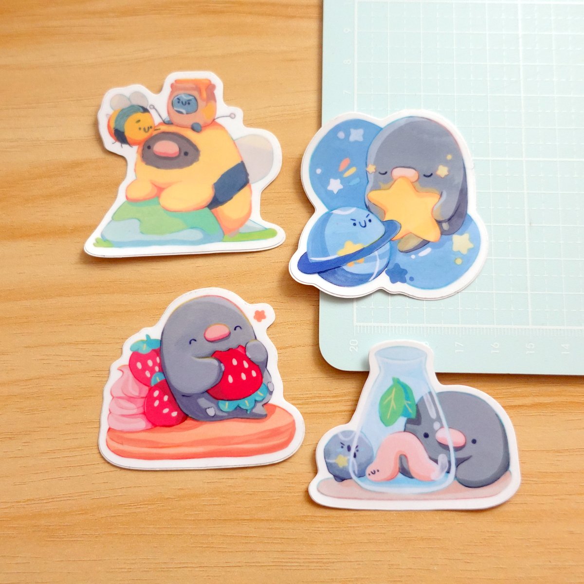 Image of Bee, Cosmos, Sweets, Grub | Stickers