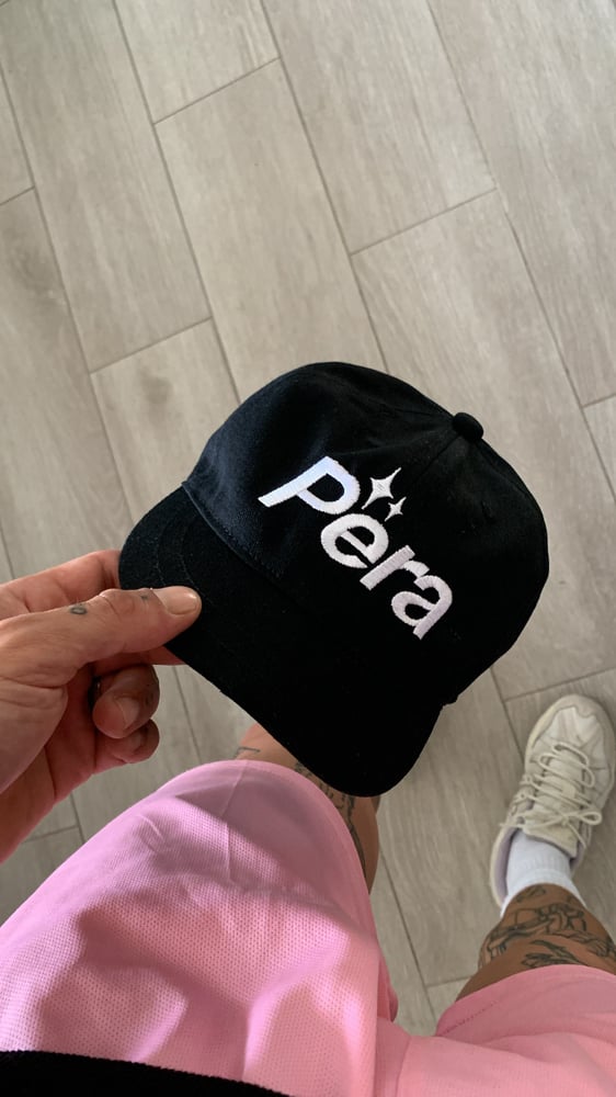 Image of Retro Hat Box Logo Pera