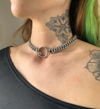 Image 3 of 'QUAL' choker