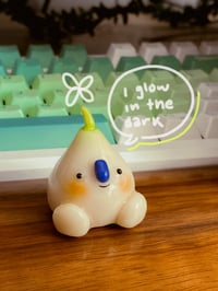 Image 2 of Sprout Desk Sprite