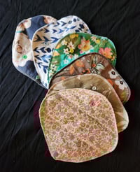 Image 2 of Linen Pantyliners - Set of 6