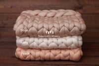 Image 2 of Chunky wool blanket 23 colours