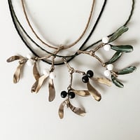 Image 2 of Mistletoe Pendant 245€TTC