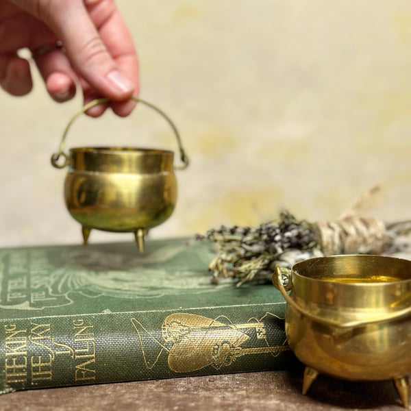 Image of Solid Small brass Cauldron 