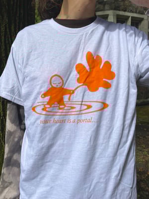 heart portal shirt (white) 
