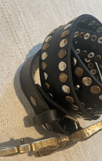 Image 2 of Cinturón tachuelas