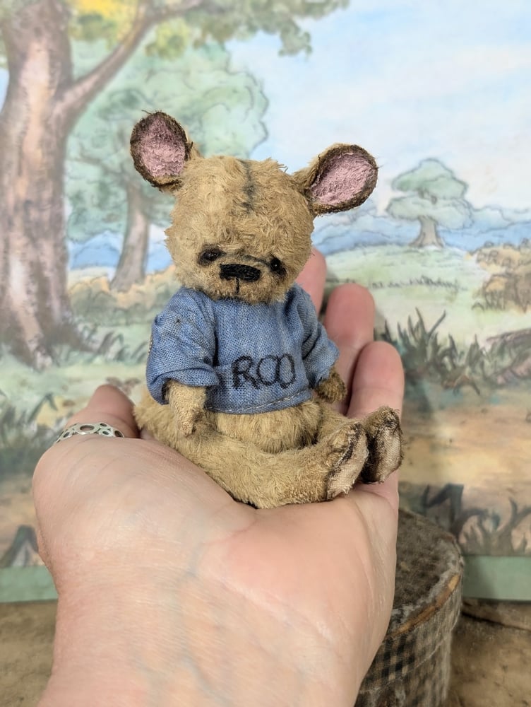 Image of "ROO" - a Teenie-Weenie 4" classic style baby Kanga-ROO by. Whendis Bears....