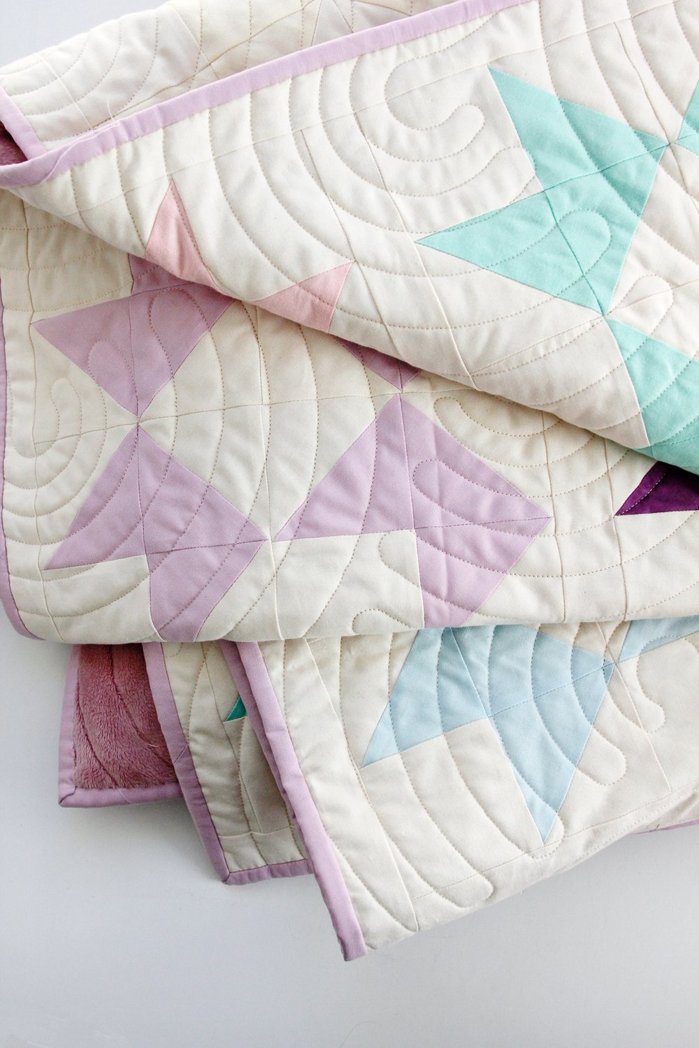 Image of the OMBRE RIBBON STAR quilt pattern PDF