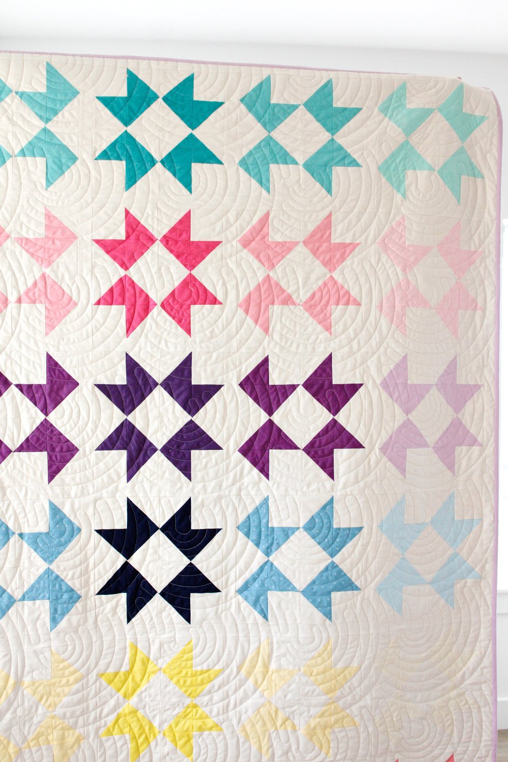 Image of the OMBRE RIBBON STAR quilt pattern PDF