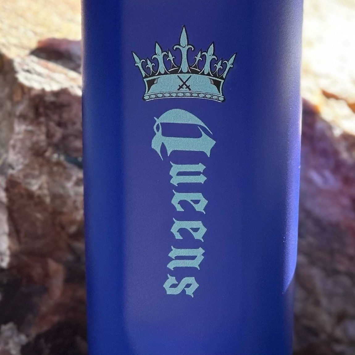 Image of QUEENS - 20 oz FreeSip Water Bottle 