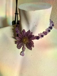 Image 4 of 🌼💜Beaded African Lilac Daisy Choker💜🌼