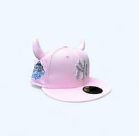 Image 4 of Light Pink - Yankees Fitted