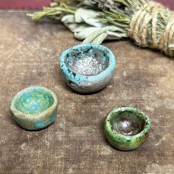 Image of Tiny Mini Raku Ceramic Bowls Collection2