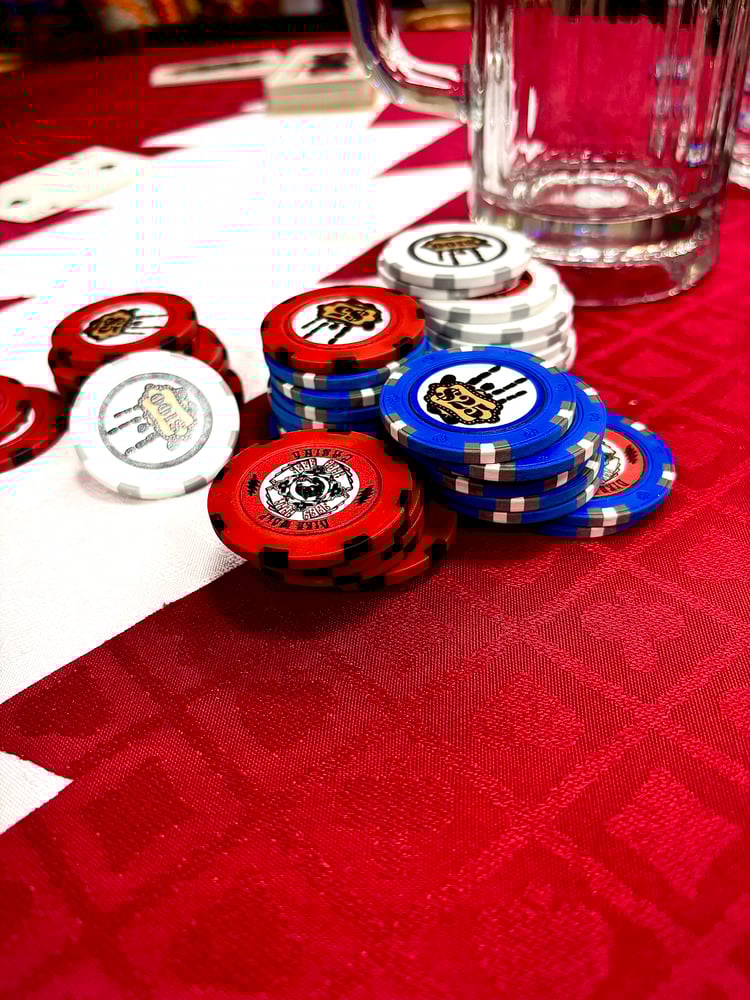 Image of Dire Wolf Casino Poker Chip set with box