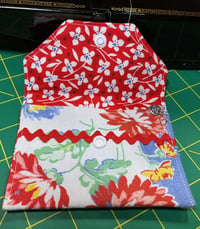 Image 3 of Vintage Floral Tablecloth Little Wallet V