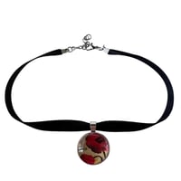 Image 3 of lamp genso necklace