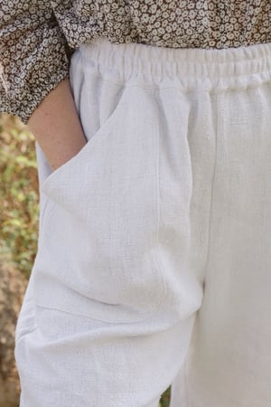 Image of EDMOND Stretchy Waist Linen Pants