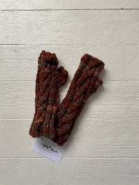 Image 1 of the TIGERLILY handwarmers