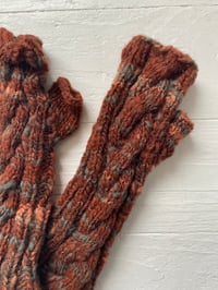 Image 2 of the TIGERLILY handwarmers